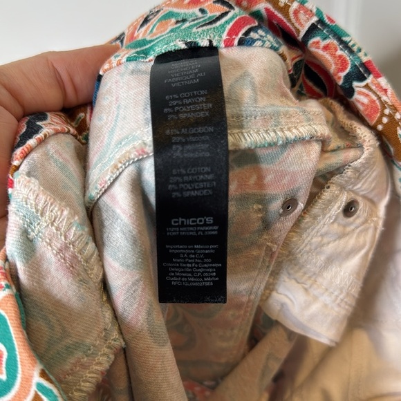 Chicos Size S So Slimming Colorful Stretch Bombay Paisley Girlfriend Ankle Jeans - Picture 14 of 15